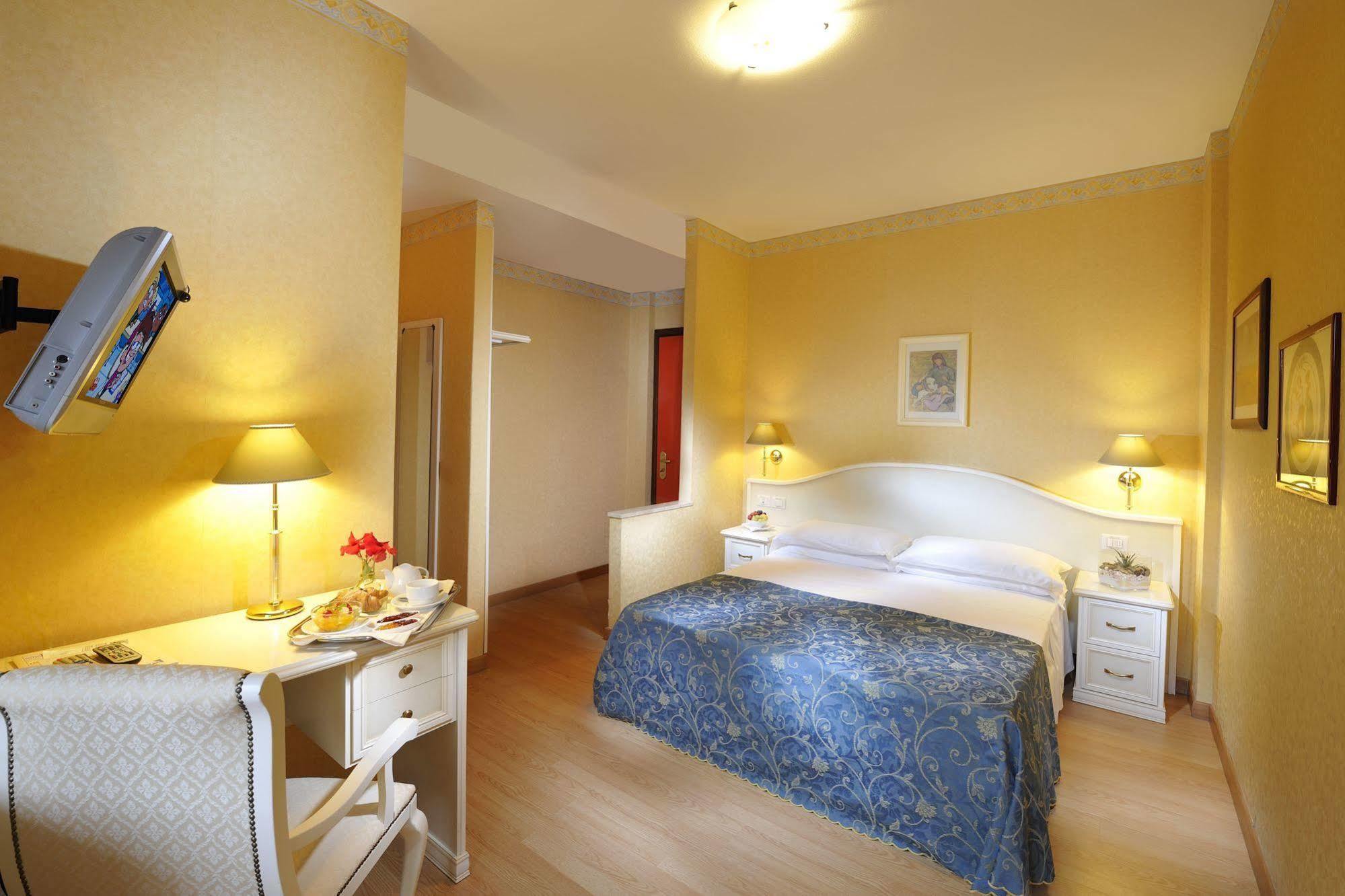 Jasminum Hotel 4*